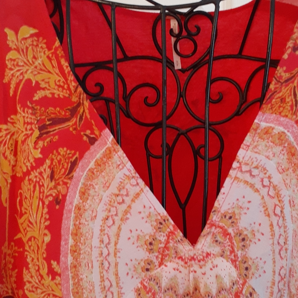 Top - Picture 2 of 4